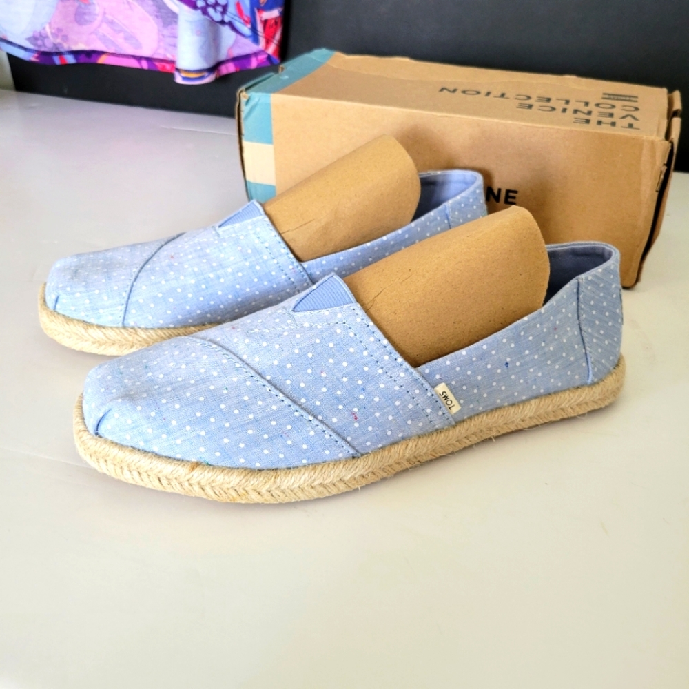 Toms Women's 8.5 Classic Bliss Blue Tiny Chambray Dots on Rope Slip On NEW
